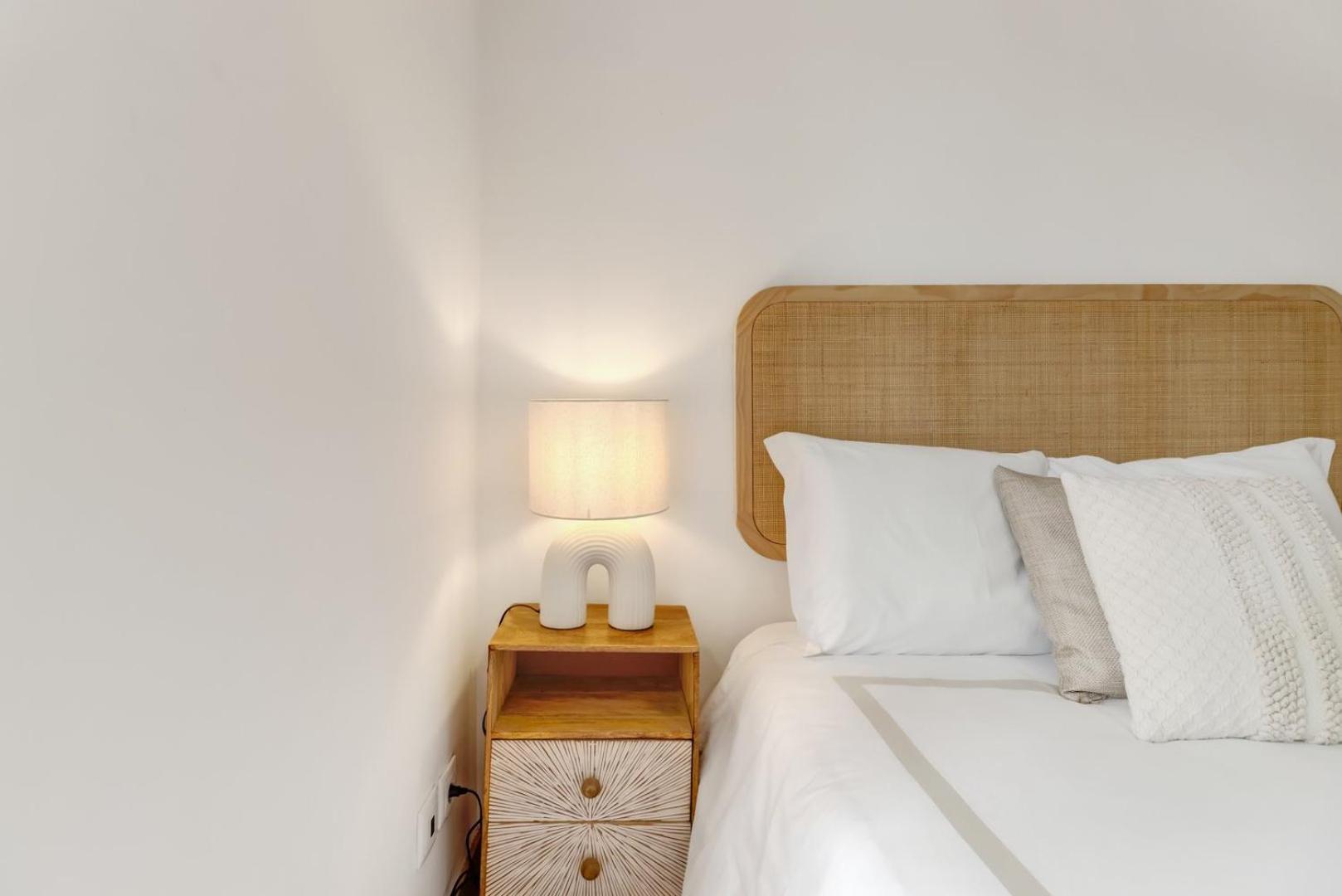 1br Cosy Heart Of Santos W Ac | By Airnest Appartement Lisboa